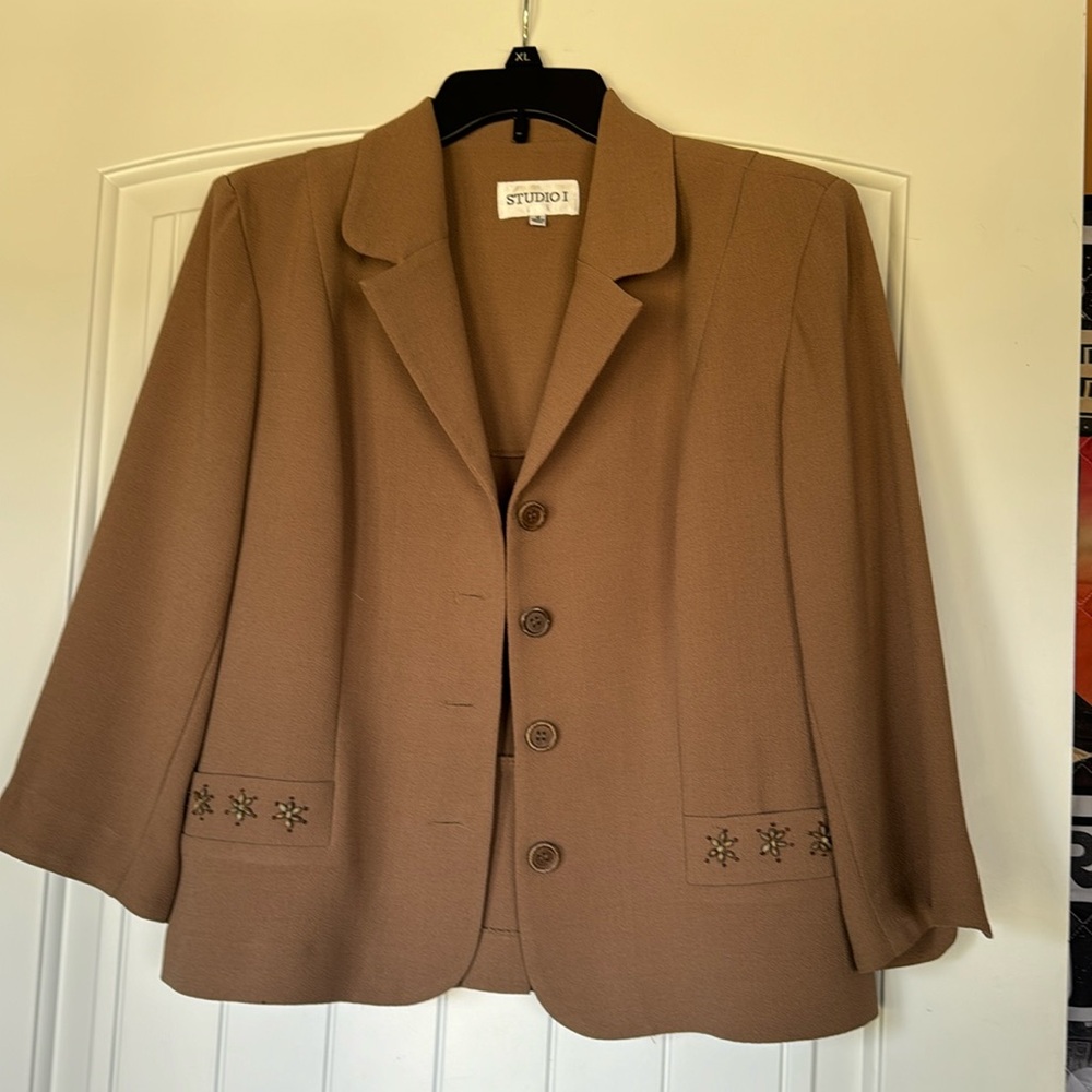 Women’s lightweight jacket